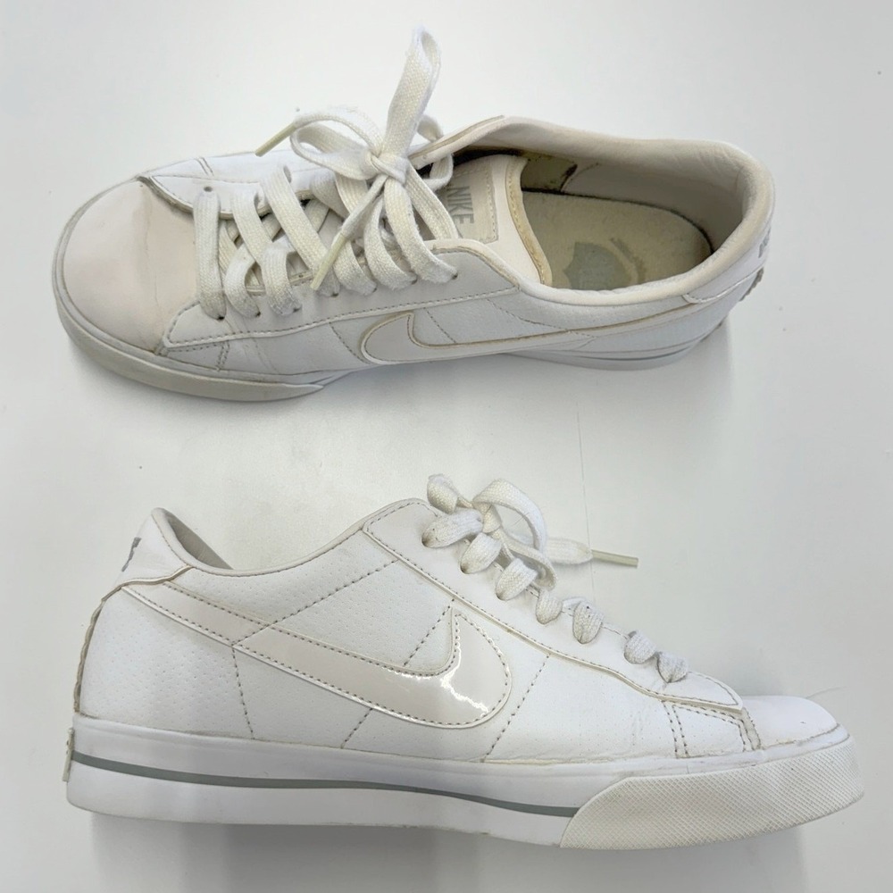 Nike Sneakers Womens Size 8 White Capri II Sporty Streetwear Retro